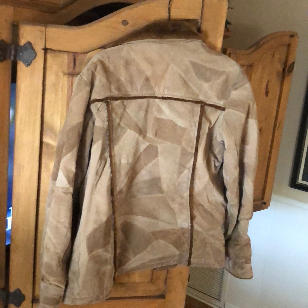 Coat - Picture 2 of 2